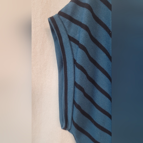 A.N.A size large Striped Tunic top - Picture 5 of 8